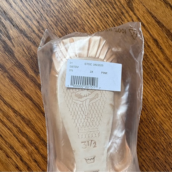 💕💕Freed Of London Classic Deep Vamp Pointe Shoes 🌸 - Picture 3 of 6